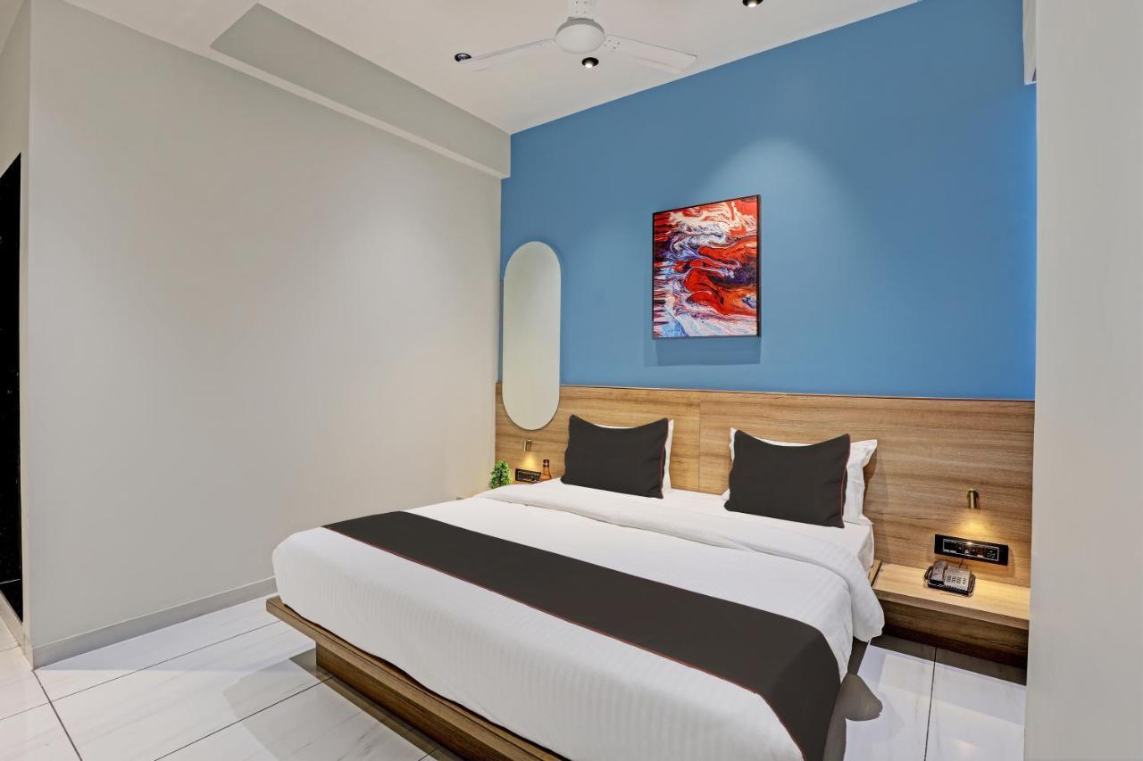 Hotel Lee Platinum Ahmedabad Esterno foto