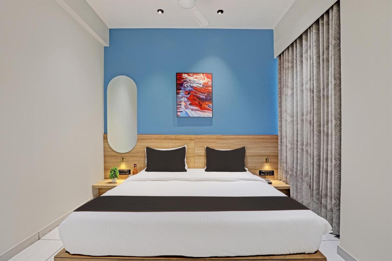 Hotel Lee Platinum Ahmedabad Esterno foto