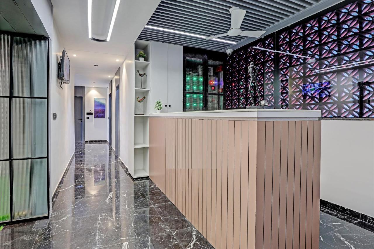 Hotel Lee Platinum Ahmedabad Esterno foto