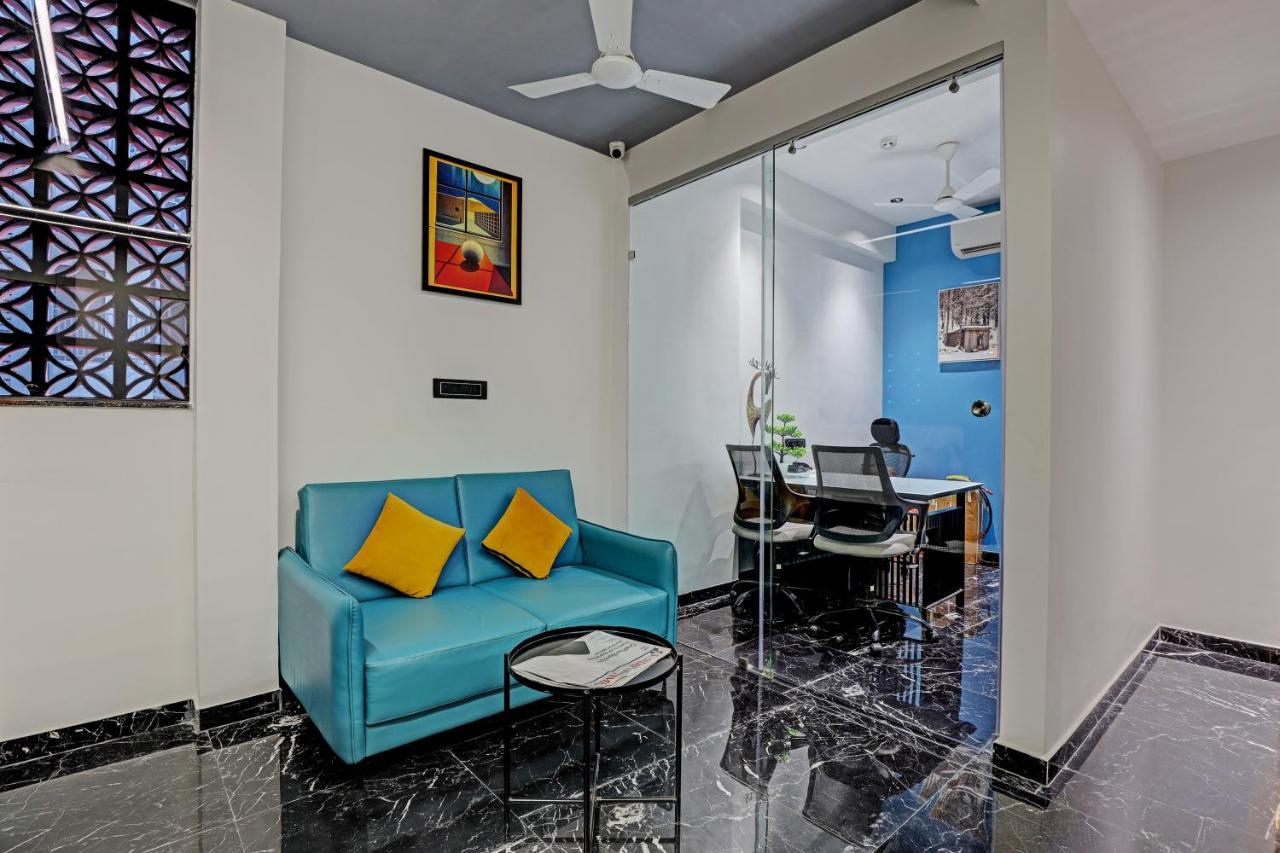 Hotel Lee Platinum Ahmedabad Esterno foto